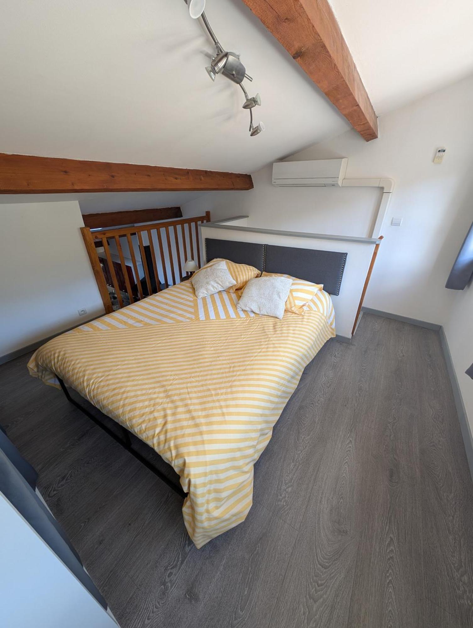 Duplex "La Belle Vue " Apartment อ็องเทรอโวซ์ ภายนอก รูปภาพ